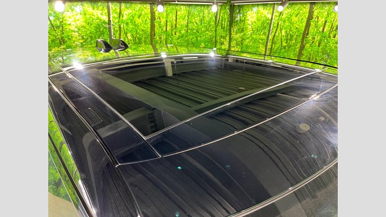 2024 認定中古車 Land Rover Range Rover オストゥーニパールホワイト（お取り扱いの有無については正規ディーラーにお問い合わせください） D350 AWD MHEV（AT） スタンダードホイールベース Autobiography
