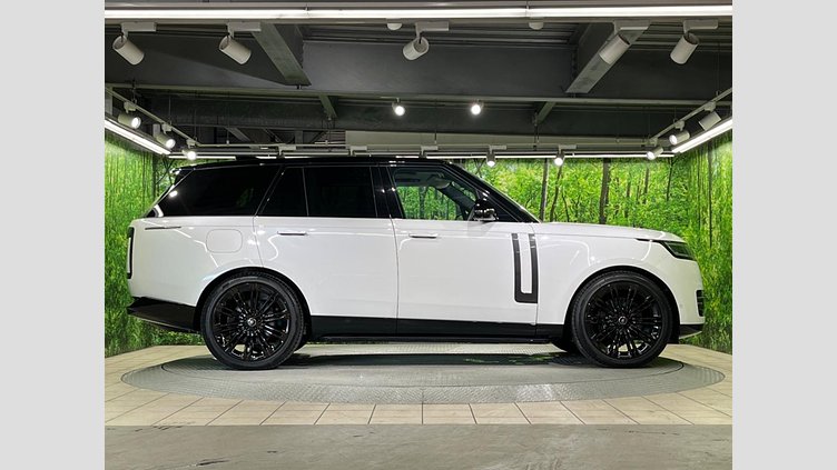 2024 認定中古車 Land Rover Range Rover オストゥーニパールホワイト（お取り扱いの有無については正規ディーラーにお問い合わせください） D350 AWD MHEV（AT） スタンダードホイールベース Autobiography
