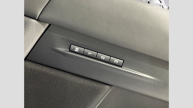 2024 認定中古車 Land Rover Range Rover Evoque サントリーニブラック プラグインハイブリッド（ガソリン） Standard Wheelbase DYNAMIC HSE