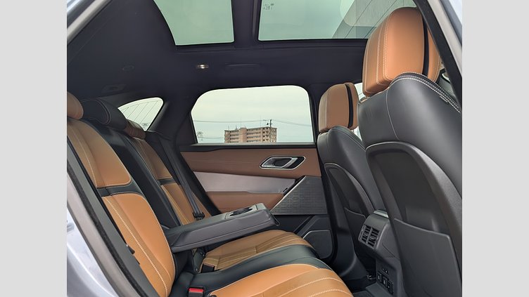 2022 認定中古車 Land Rover Range Rover Velar バイロンブルー P250 AWD（オートマチック） R-DYNAMIC HSE