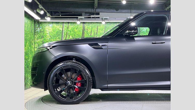 2025 認定中古車 Land Rover Range Rover Sport サントリーニブラック P550eプラグインハイブリッド（ガソリン） スタンダードホイールベース Dynamic SE