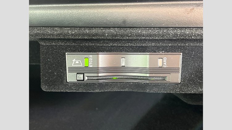2025 認定中古車 Land Rover Range Rover Sport サントリーニブラック P550eプラグインハイブリッド（ガソリン） スタンダードホイールベース Dynamic SE