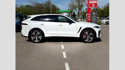 F-Pace 6