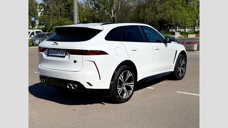 2023 Вживаний Jaguar F-Pace Ostuni Pearl White P550 AWD AUTOMATIC SVR