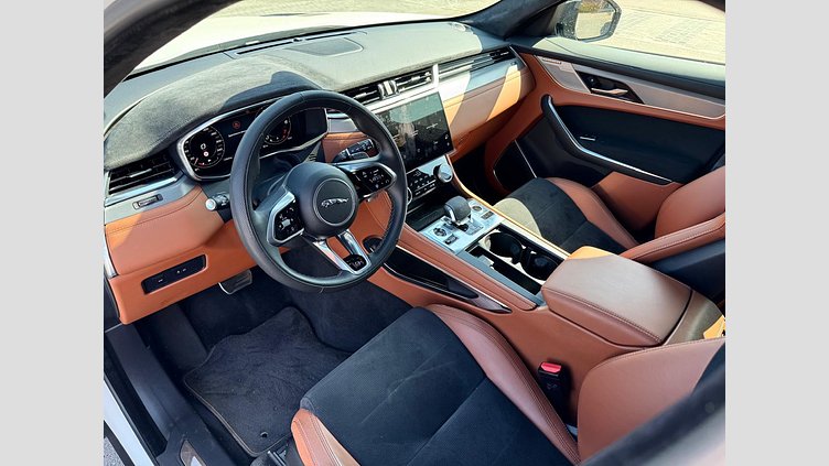 2023 Вживаний Jaguar F-Pace Ostuni Pearl White P550 AWD AUTOMATIC SVR