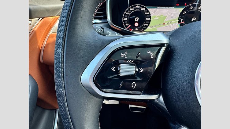 2023 Вживаний Jaguar F-Pace Ostuni Pearl White P550 AWD AUTOMATIC SVR