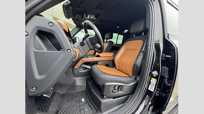 Defender 110 8