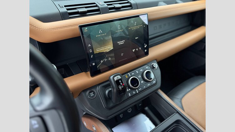 2022 Вживаний Land Rover Defender 110 Santorini Black 3.0 litre i6D​ 110