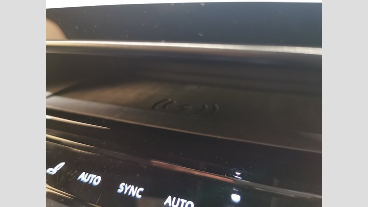 2023 認定中古車 Land Rover Range Rover Sport Santorini Black 3.0 litre i6D​ S　D300