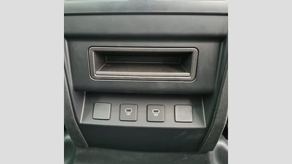 Defender 110 27