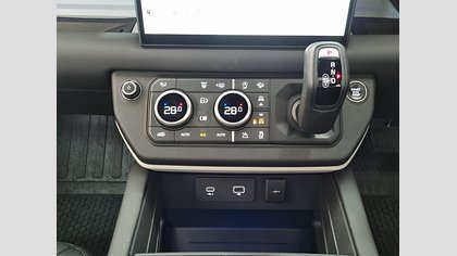 Defender 110 31