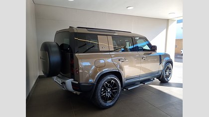 Defender 110 8
