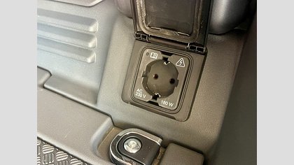 Defender 110 27