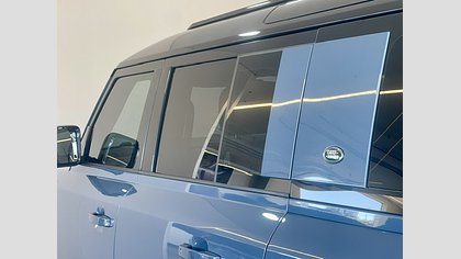 Defender 110 26