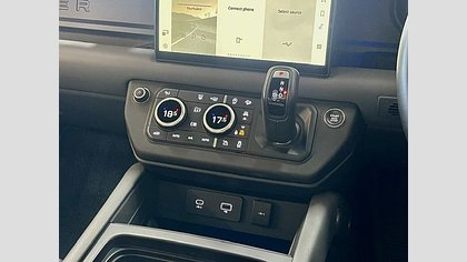 Defender 110 14