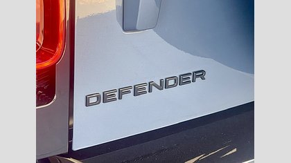 Defender 110 11