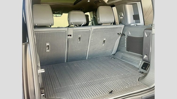 2025 Approved Land Rover Defender 110 Tasman Blue Automatic P400 X-Dynamic HSE