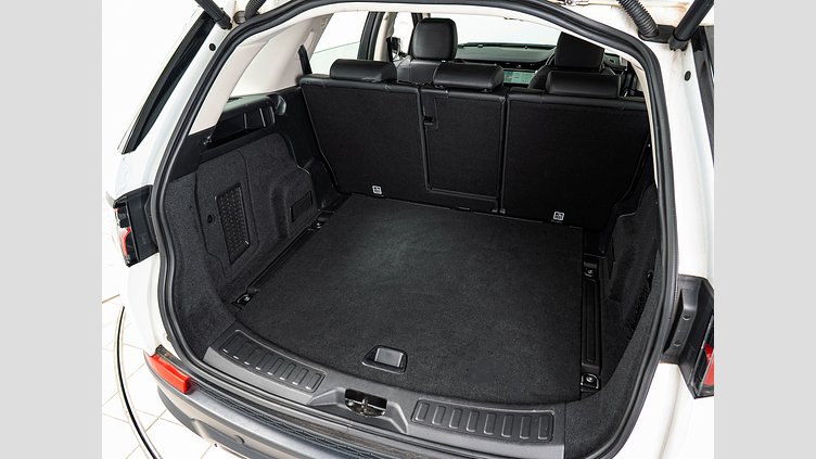 2021 認定中古車 Land Rover Discovery Sport フジホワイト P200 AWD（オートマチック） S　P200　5人乗り