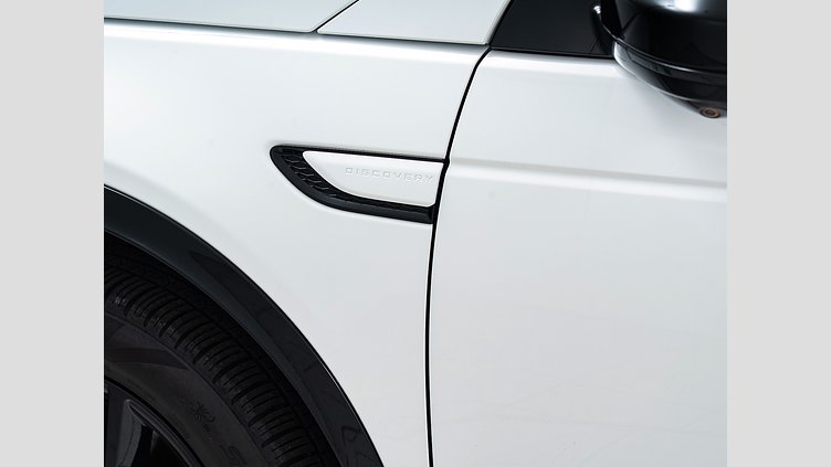 2024 認定中古車 Land Rover Discovery Sport フジホワイト P250（ガソリン） DYNAMIC SE　P250　5人乗り