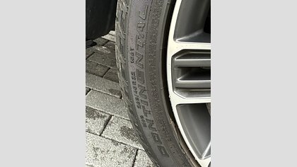 Range Rover Velar 13