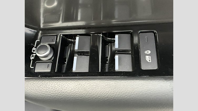 2017 認定中古車 Land Rover Range Rover Velar フジホワイト P380 S