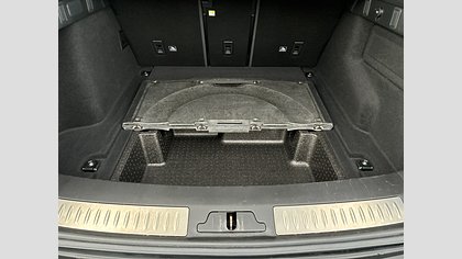Range Rover Velar 17