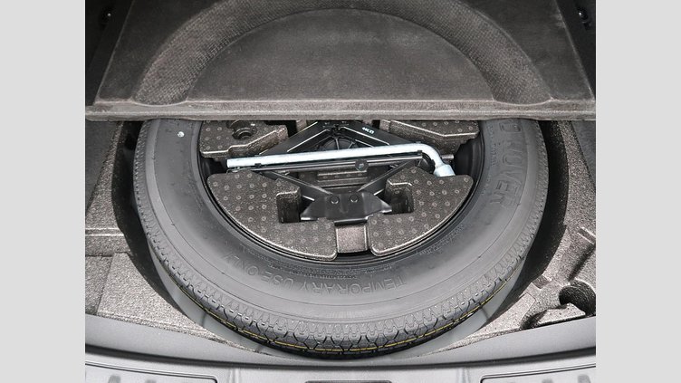 2024 認定中古車 Land Rover Range Rover Evoque Ostuni Pearl White 2.0 litre i4D​ Ｓ Ｄ２００