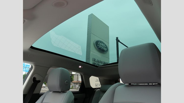 2024 認定中古車 Land Rover Range Rover Evoque Ostuni Pearl White 2.0 litre i4D​ Ｓ Ｄ２００