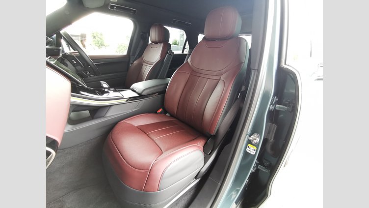 2024 認定中古車 Land Rover Range Rover Sport ジオラグリーン D300マイルドハイブリッド Dynamic SE