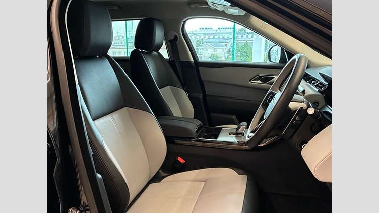 2024 認定中古車 Land Rover Range Rover Velar サントリーニブラック D200マイルドハイブリッド（ディーゼル） スタンダードホイールベース S