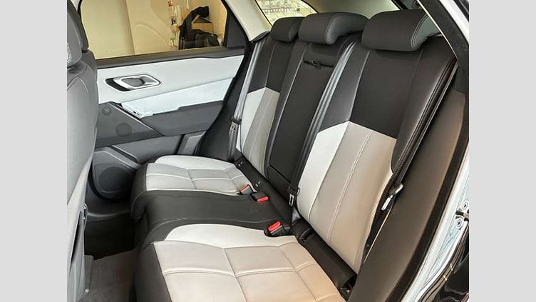 2024 認定中古車 Land Rover Range Rover Velar サントリーニブラック D200マイルドハイブリッド（ディーゼル） スタンダードホイールベース S