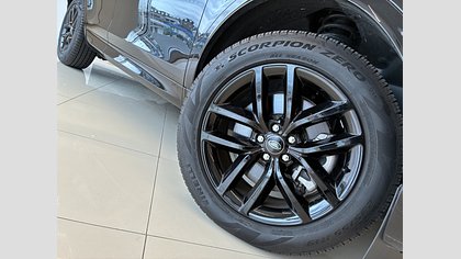 Discovery Sport 9
