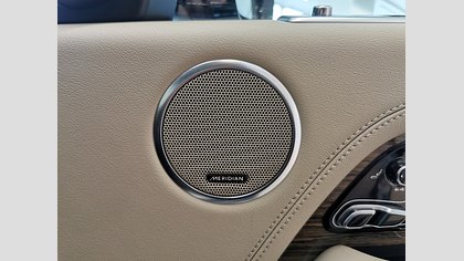 Range Rover 23