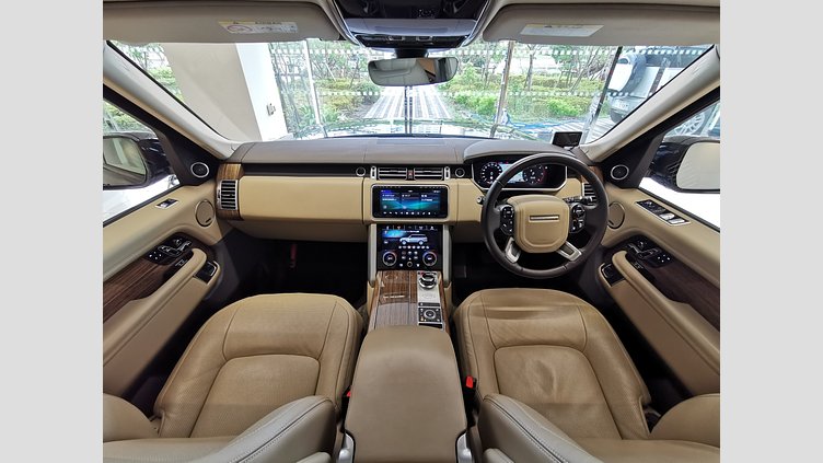 2020 認定中古車 Land Rover Range Rover サントリーニブラック 3.0リッターV6 258PS ディーゼル スタンダードホイールベース VOGUE