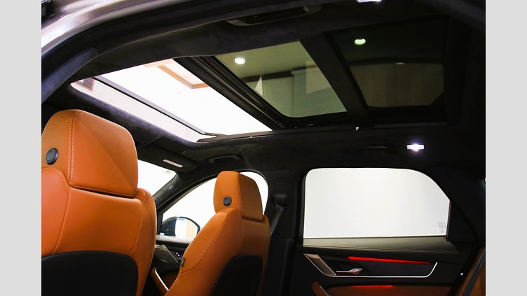 2024 認定中古車 Jaguar F-Pace アイガーグレイ P400e ガソリン プラグインハイブリッド R-DYNAMIC HSE