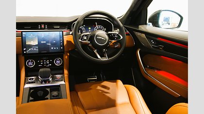 F-Pace 22