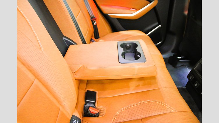 2024 認定中古車 Jaguar F-Pace アイガーグレイ P400e ガソリン プラグインハイブリッド R-DYNAMIC HSE