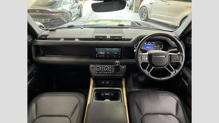 2023 認定中古車 Land Rover Defender 110 サントリーニブラック D300 AWD（AT） X-DYNAMIC SE