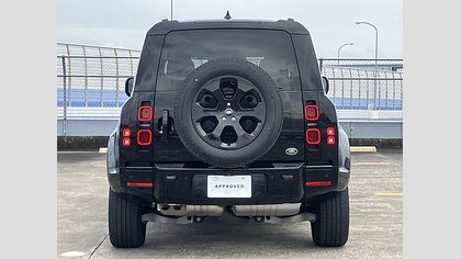 Defender 110 6
