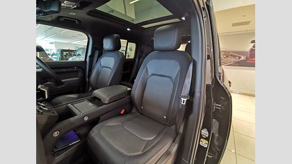 Defender 130 2
