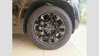 Defender 130 8