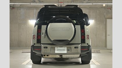Defender 130 6