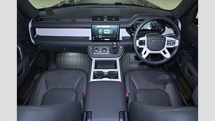 Defender 130 3