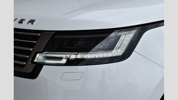 2024 認定中古車 Land Rover Range Rover オストゥーニパールホワイト（お取り扱いの有無については正規ディーラーにお問い合わせください） 615 AWD（AT） ロングホイールベース SV