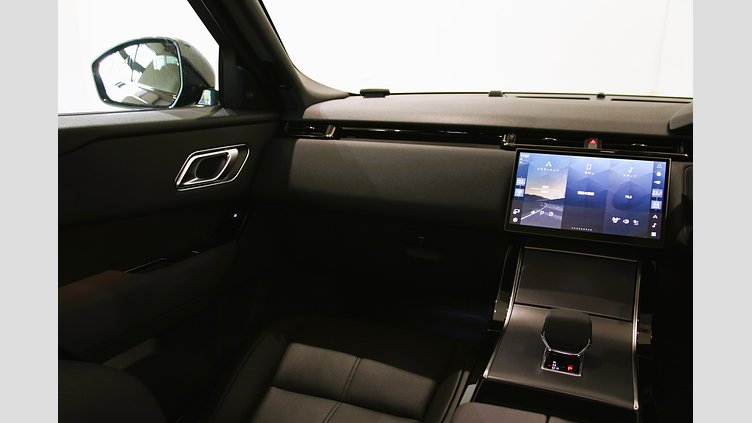 2024 認定中古車 Land Rover Range Rover Velar サントリーニブラック D200マイルドハイブリッド（ディーゼル） Dynamic SE