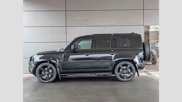 2024 認定中古車 Land Rover Defender 110 サントリーニブラック D300 AWD（AT） X-DYNAMIC HSE