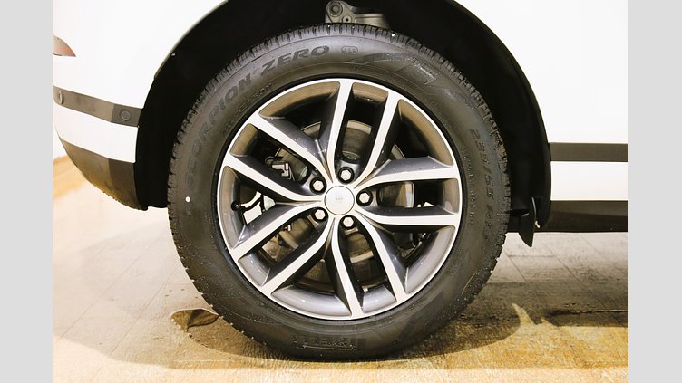 2025 認定中古車 Land Rover Range Rover Evoque フジホワイト D200マイルドハイブリッド（ディーゼル） S D200