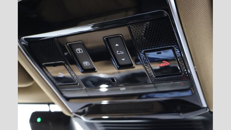 2024 認定中古車 Land Rover Range Rover Sport サントリーニブラック D300マイルドハイブリッド スタンダードホイールベース Autobiography