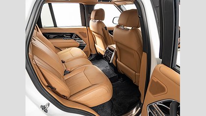 Range Rover 24