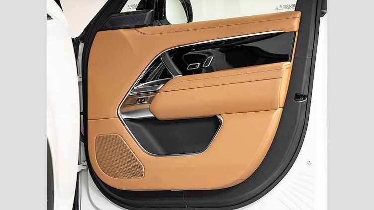 2023 認定中古車 Land Rover Range Rover フジホワイト D300 AWD MHEV（AT） スタンダードホイールベース AUTOBIOGRAPHY
